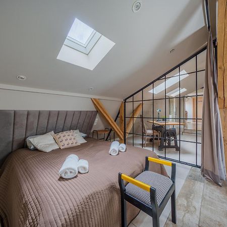 Golden Rooftop Apartment-Oldtown Breslavia Esterno foto